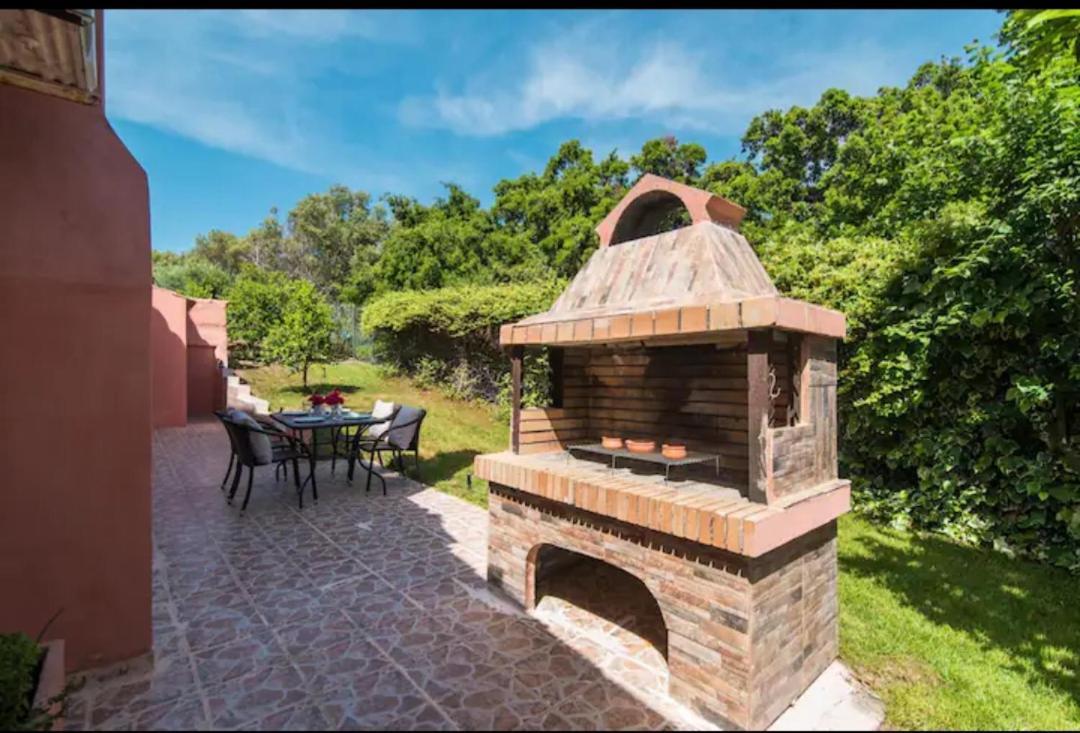 Halikounas Ey Houseヴィラ エクステリア 写真